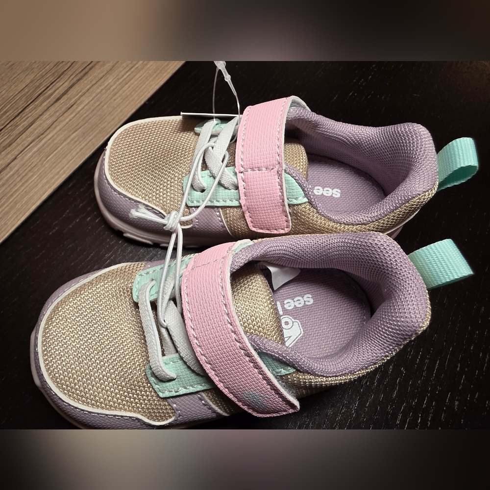 NWT See Kai Run Basics Toddler Tenny Sneakers - Gold - Size 6 - Picture 3 of 10